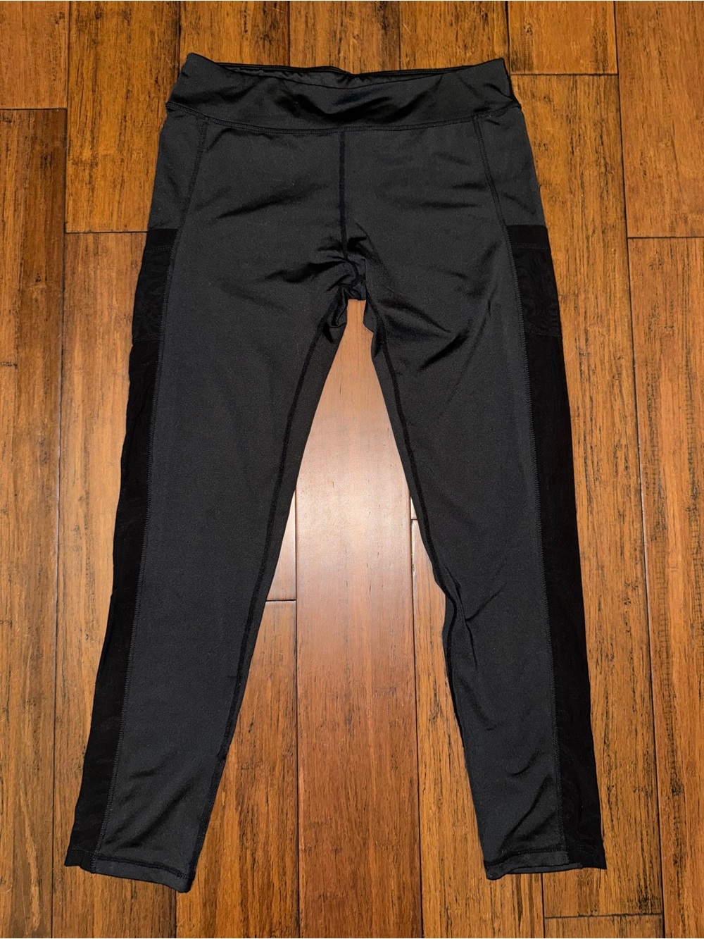 AIYIHAN Love Life Love Yoga Black Mesh Panel 7/8 Leggings Size L